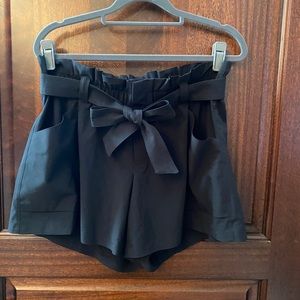 Athleta belted shorts size 10